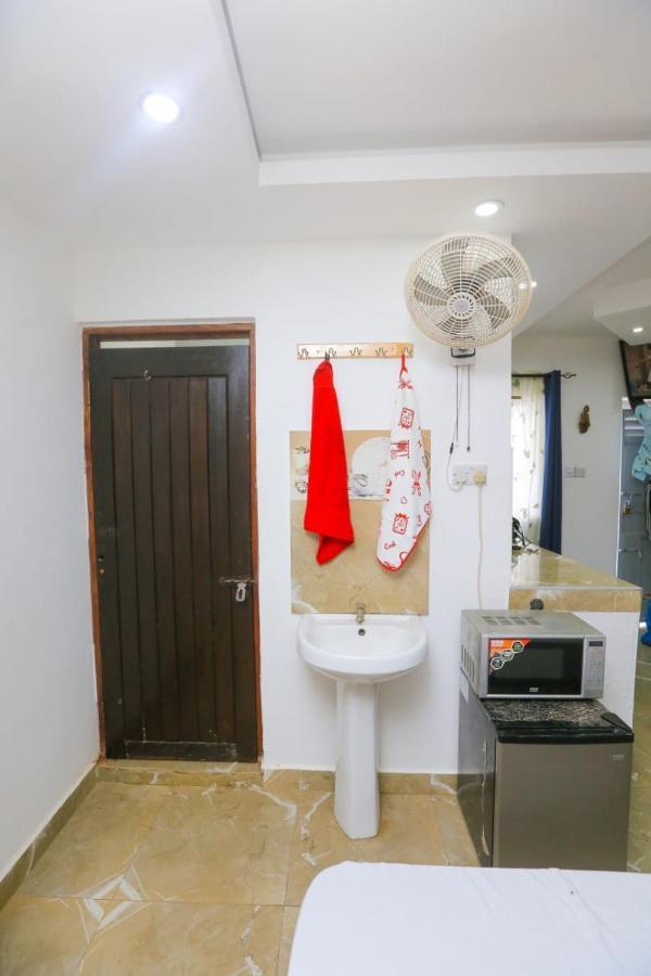 Vogue Nyali Designer Apartment Mombasa Esterno foto